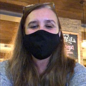 Meet your Posher, Carli